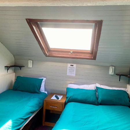 Bromptons Hotel Blackpool Bagian luar foto