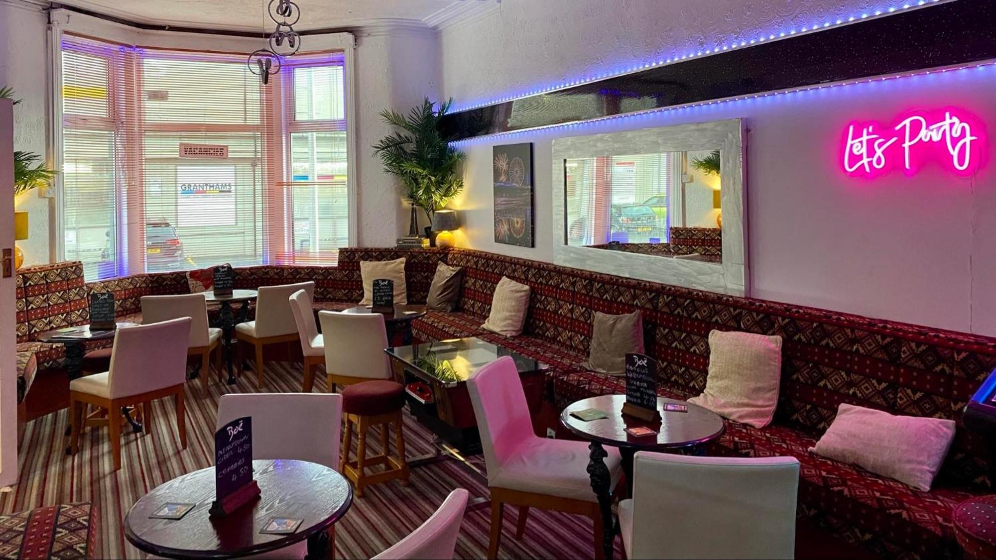 Bromptons Hotel Blackpool Bagian luar foto