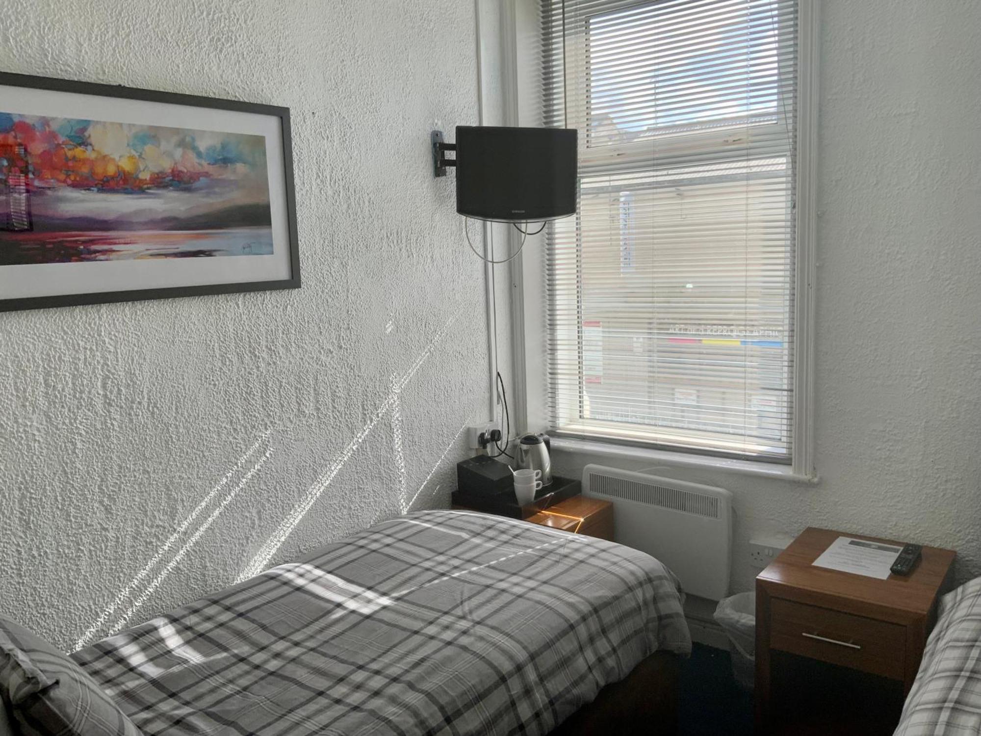 Bromptons Hotel Blackpool Bagian luar foto
