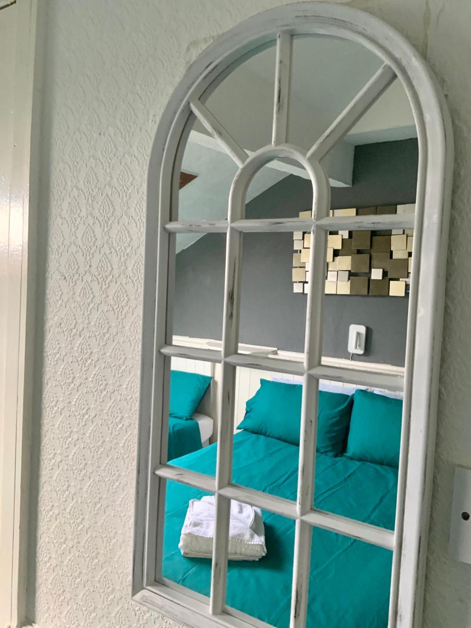 Bromptons Hotel Blackpool Bagian luar foto